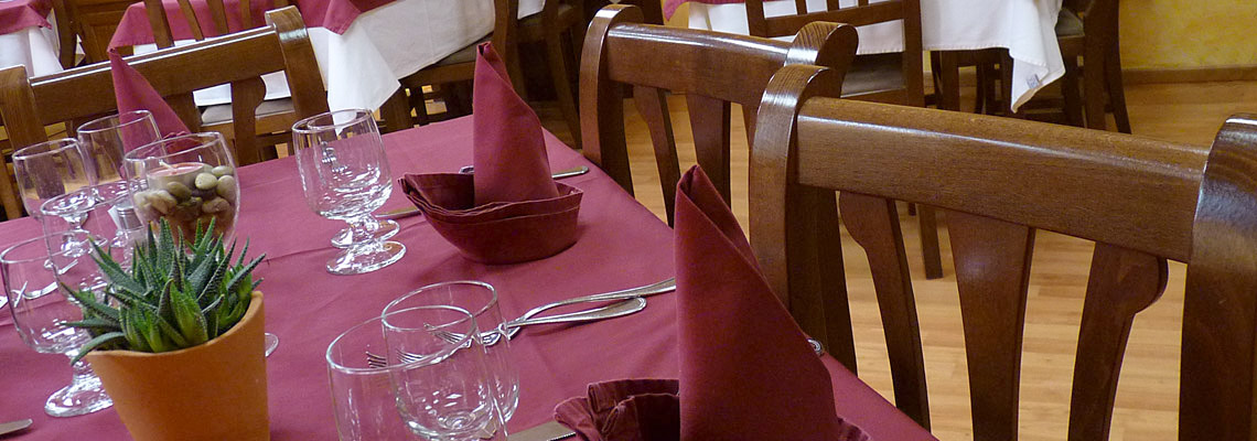 Cavallo Bianco Dronero Albergo Ristorante Pizzeria - tavolo